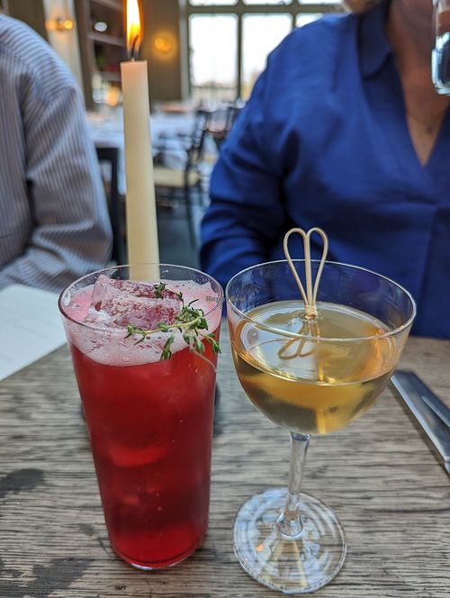 Highball and martini at Marle in Hook