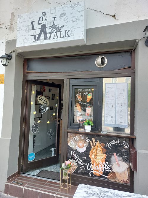 Entrance at Walk Bar in Maribor