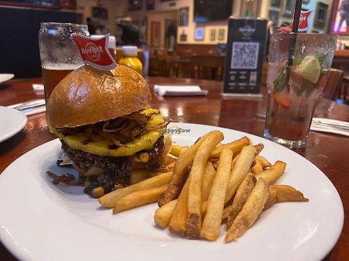 Hamburguesa vegana  at Hard Rock Cafe in Cartagena