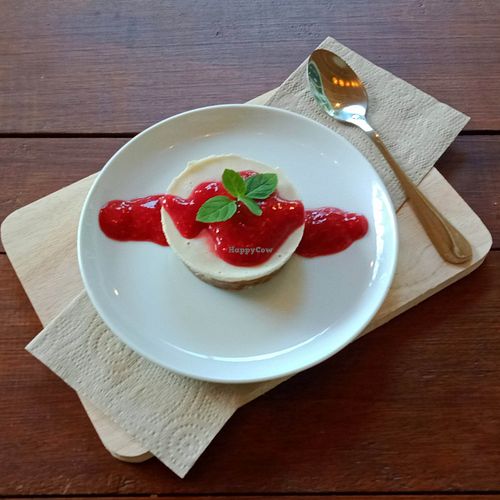 Cheezecake at Soulscape Café in Koh Phangan