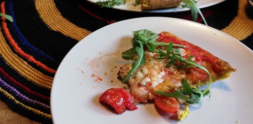 Leckere Rucola Pizza, mit veganen Käse.  at Dobra Karma in Katowice