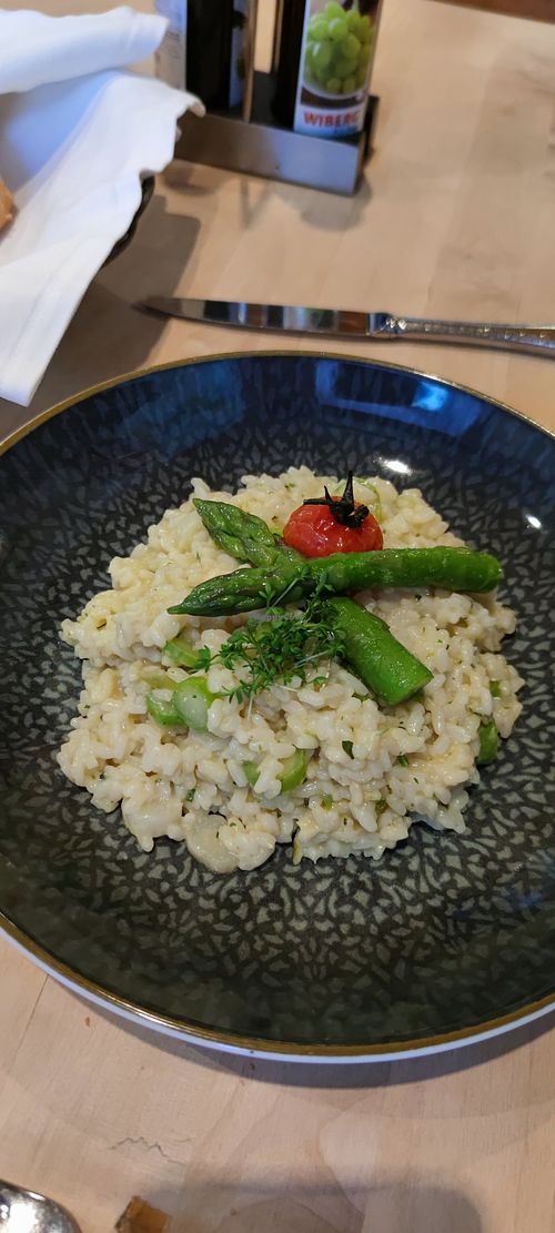 Asparagus vegan risotto at Hofstub'n in Stadlkirchen