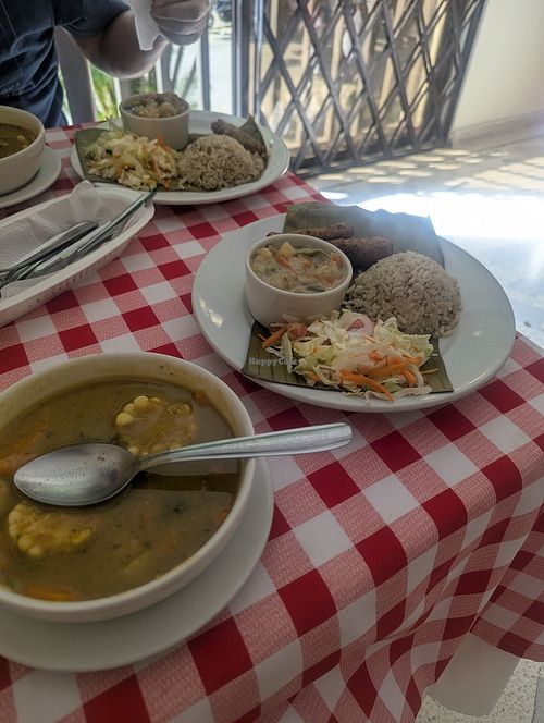  at Salud y Vida in Cali