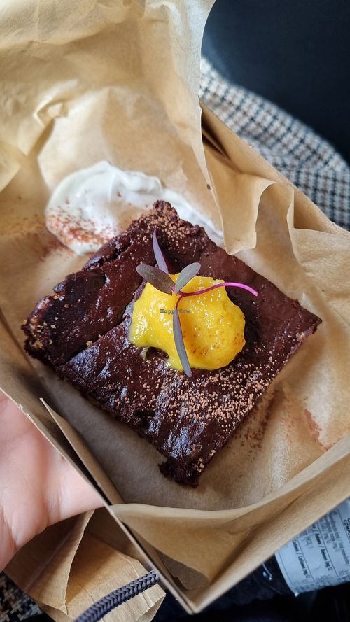 Brownie (very fudgie) at Flores do Cabo in Colares