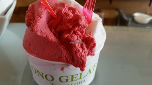 coconut and raspberry at Ono Gelato in Lahaina