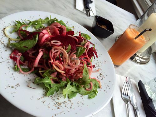 Raw Salad at The Hive in West London