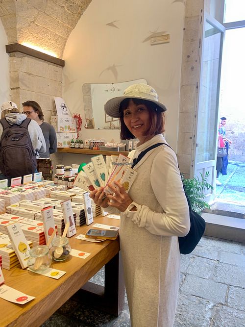 Vegan chocolate handmade in Sicily makes an excellent gift! - February 2024 at Vegan Food Tour Ortigia in Siracusa