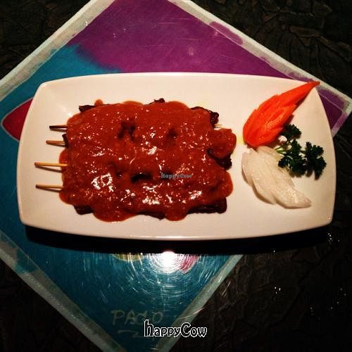 satay sticks at Thai Onzon in Cochrane