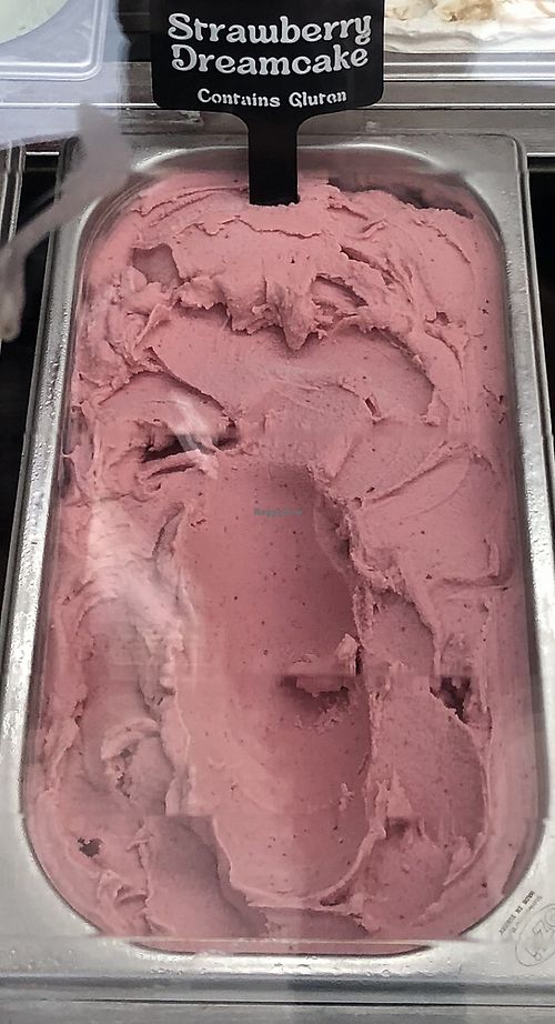 Strawberry   at Snow Moon in Abu Dhabi