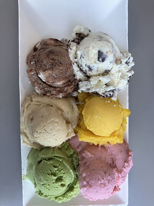   at Eisbrunnen - Vegan Ice Cream in Munich