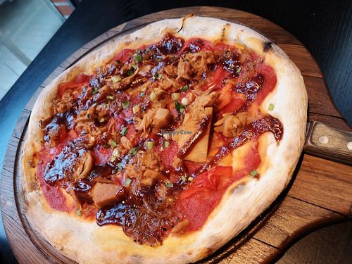 Vegan Jackfruit BBQ Pizza 🍕 at Death by Pizza in Hildesheim