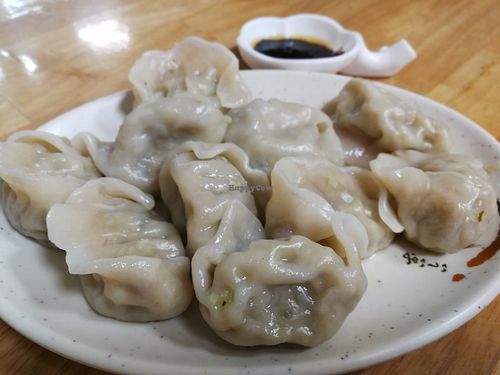 dumplings at De'an Su Shi Fang - 德安素食坊 in Hualien