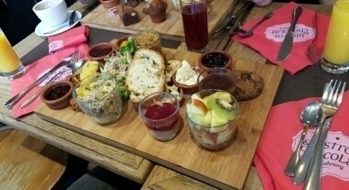 vegan brunch at Bistrot and Chocolat in Strasbourg