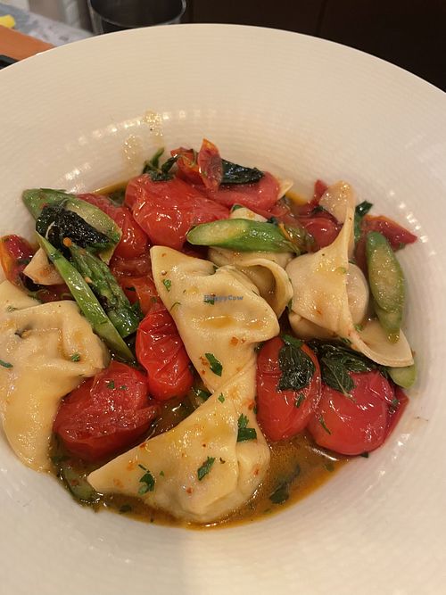 Tortellini with artichoke and crème, tomatoes and asparagus. Very special, recommended  at 1910 in Degania Alef
