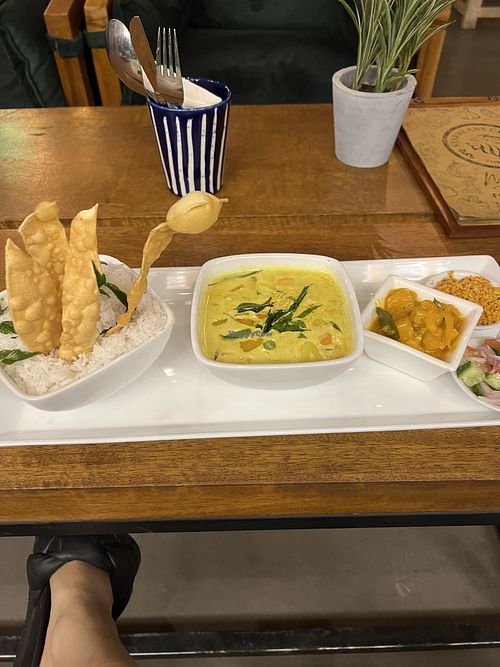 Vegan mixed vegetable curry   at The Barn by Starbeans in Ella