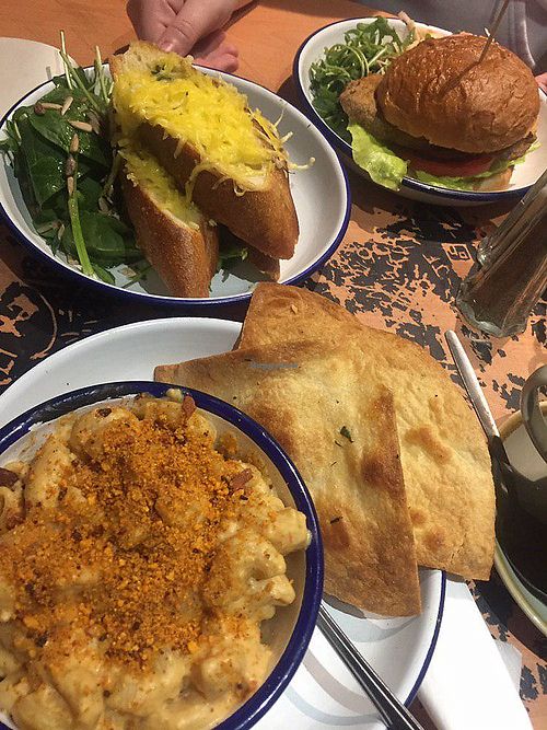 Mac & Cheese, Cheesy Garlic Bread, Seitan Burger at The Flying Duck in Glasgow