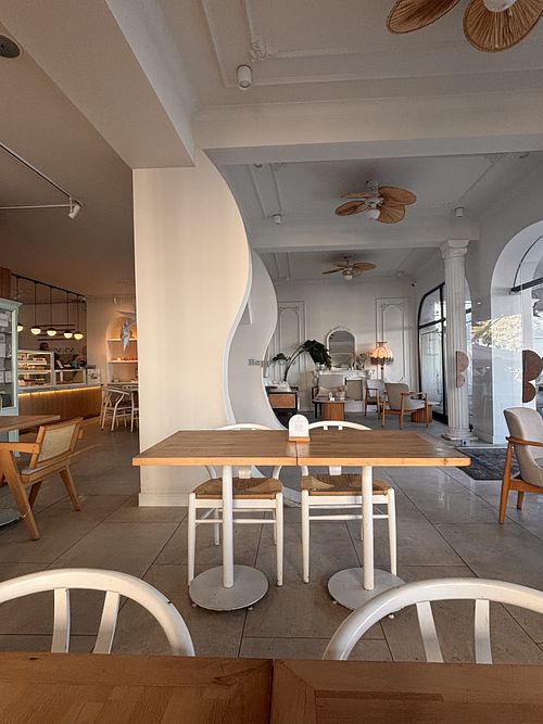   at Meshk Patisserie in Samsun