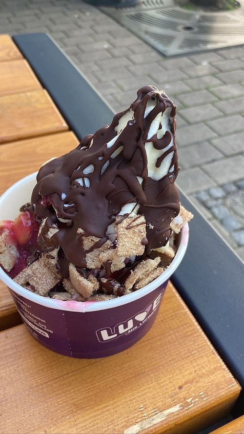 Vegan soy froyo: so good!  at YOMARO in Dortmund