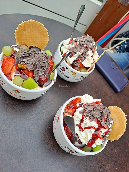  at Janny's Eis in Sellin