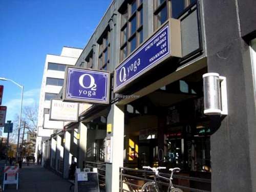 Storefront at VO2 Vegan Cafe in Cambridge