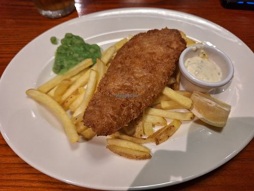 Heerlijke fish and chips volledig lactosevrij. at Filling Station  in Edinburgh