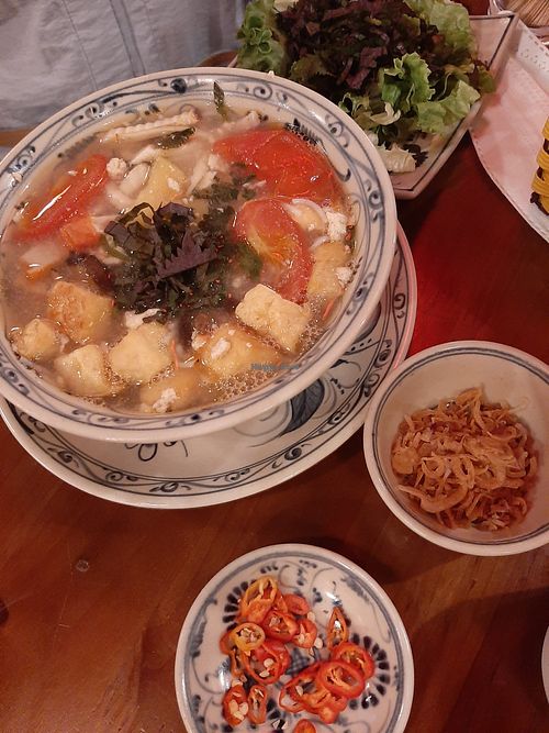 Bun rieu at Tâm Sen in Hanoi
