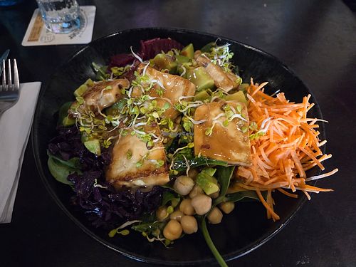 Maui vegan Bowl at Road Stop in Wuppertal