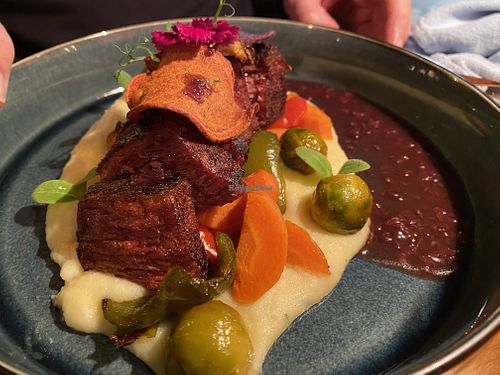 Delicious ‘new meat'  at Ministerie van Geluk in Zoetermeer