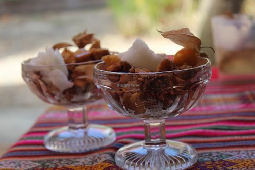 Healthy desserts everyday, without dairy, without sugar and with organic ingredients  at Centro Tinkuy - Gracias a la Vida Association in Sintra