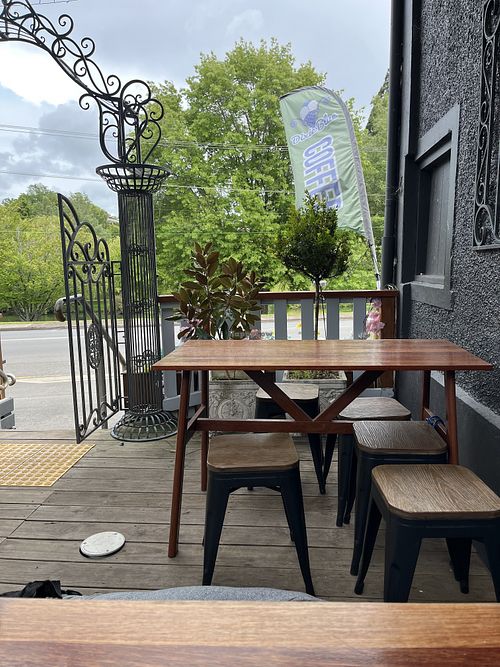 A few outdoor tables and dog friendly   at Dixie Blue in Deloraine