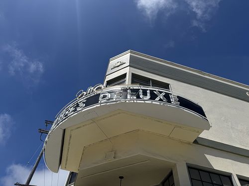 Storefrontt  at Dolores Deluxe in San Francisco