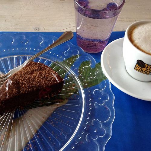 raw chocolate cake and soy cappuccino at Veganima in Arco