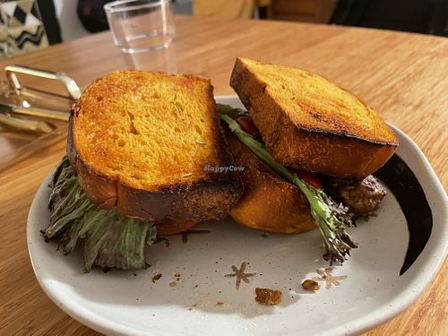 Pesto tempeh sandwich   at Friends U Can Keep in Macau