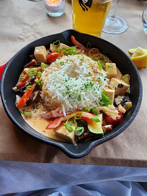 Excellent plat at Biztro Le Mauricien in La Tuque