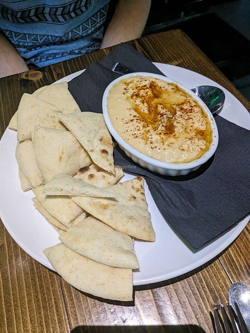 Hummus appetizer at the mint gastropub in Bethlehem