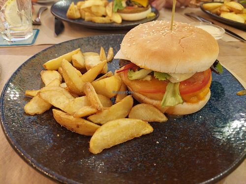 Main / Fresca burger at La Huella Vegana - Sandoval  in Madrid