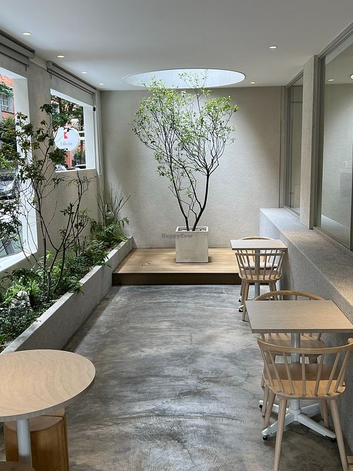  at Blivin Bakery 植物系生吐司專門店 in Taipei