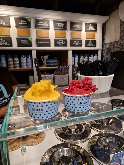 Mango and Forest Fruits at aRoma Gelato in Cres