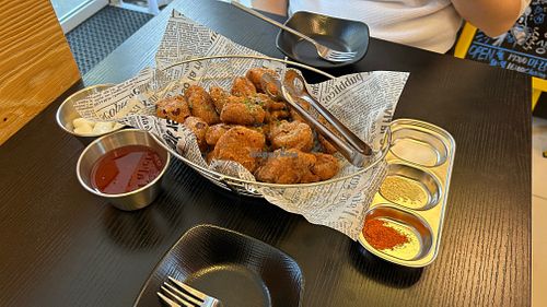 I ordered three salts and chicken and the spicy dipping sauce  at Vampire's Chicken in Seoul