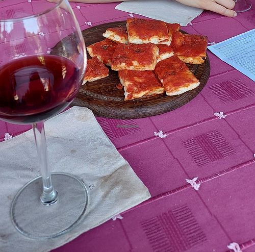 tomato pizzas at Cantina Fontechiara in Borgomanero