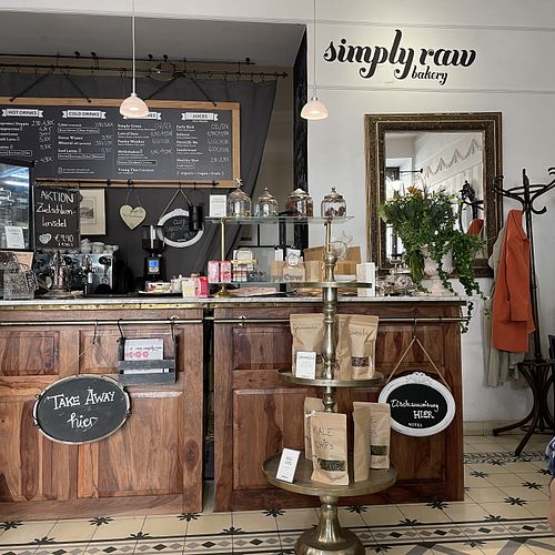 Cashier  at Simply Raw Bakery and Bistro in Vienna