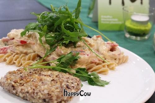  at Lesecafe Anstandig essen in Erlangen