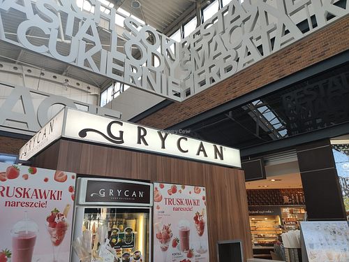 Icecream counter located on 1st floor of the Mall at Grycan in Bydgoszcz