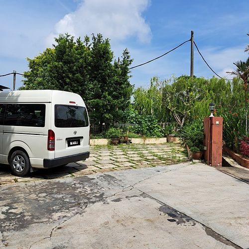 Parking at Happy Farm - 开心农场  in Simpang Ampat