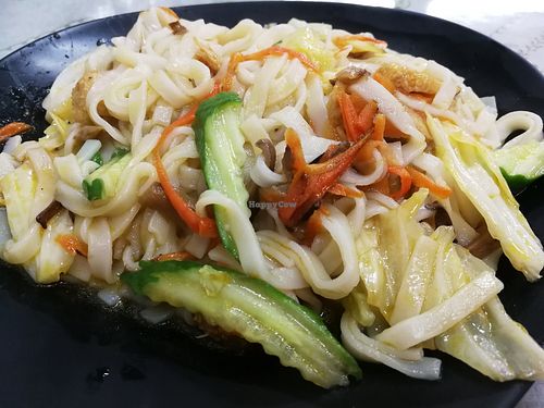 rice noodles with veggies at Fuxing Tai Yue Sushi Guan - 福幸台越素食館  in Hualien
