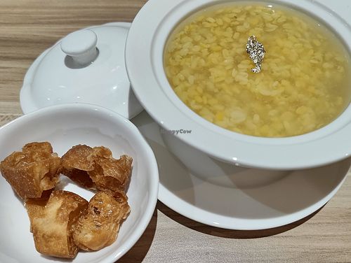 Tau Suam with water chestnut and dough fritters at Mother Earth Classic - 大地之素 in Central Singapore
