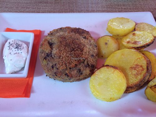 Vegan Burger at Freschette BioBistrot in Palermo