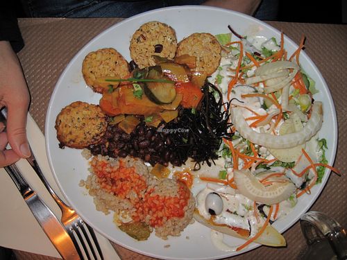 Teller at Le Grenier de Notre Dame in Paris