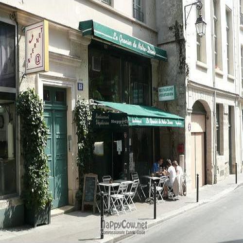  at Le Grenier de Notre Dame in Paris