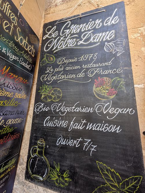 Since 1978 at Le Grenier de Notre Dame in Paris